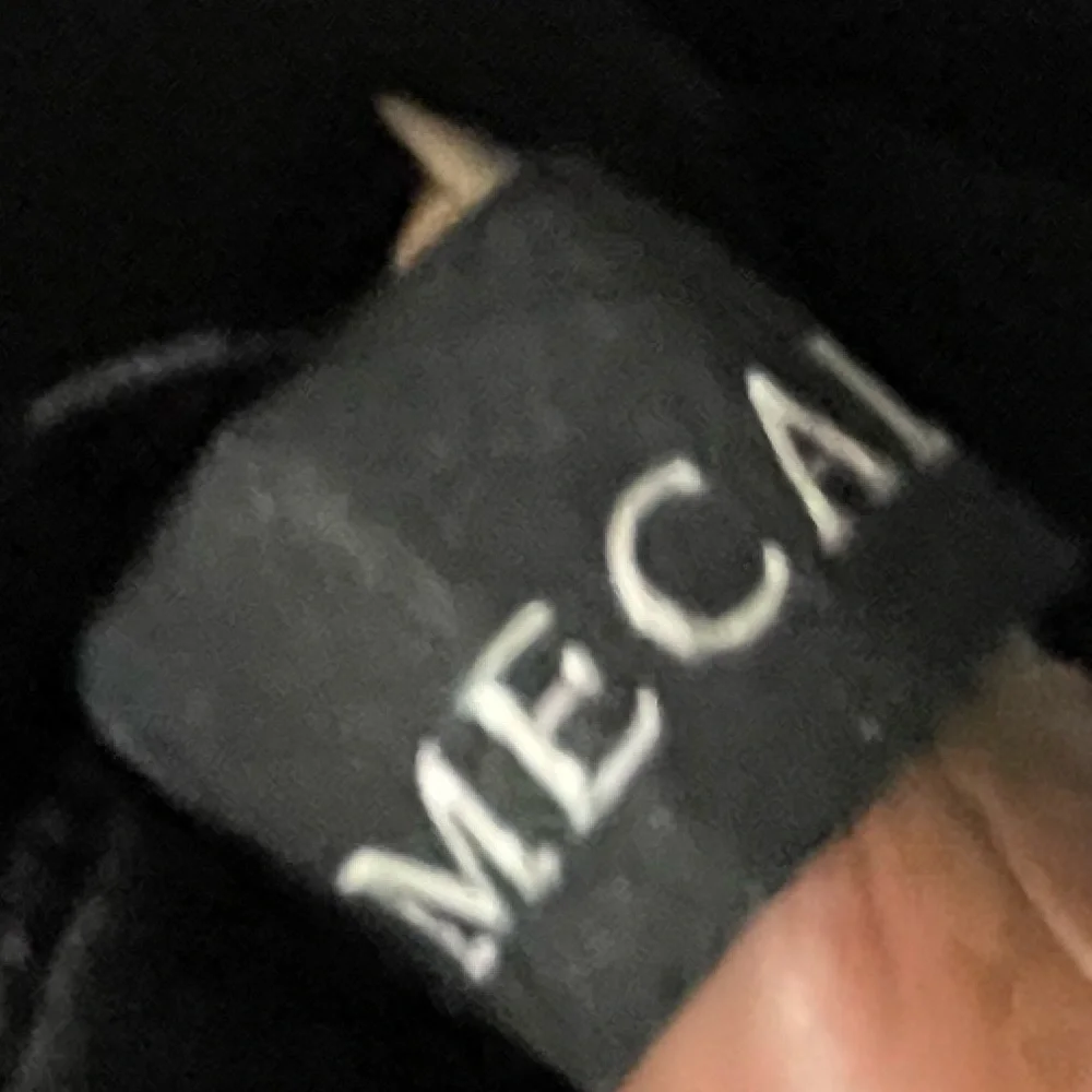 MEC Black Accessory - Picture 7 of 8
